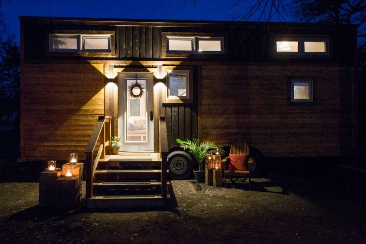 Montana Escape Elegant Tiny House In Waco Near Magnolia Villa Luaran gambar