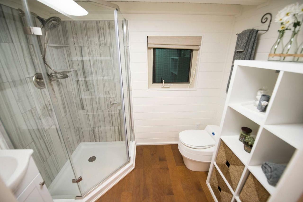 Montana Escape Elegant Tiny House In Waco Near Magnolia Villa Luaran gambar